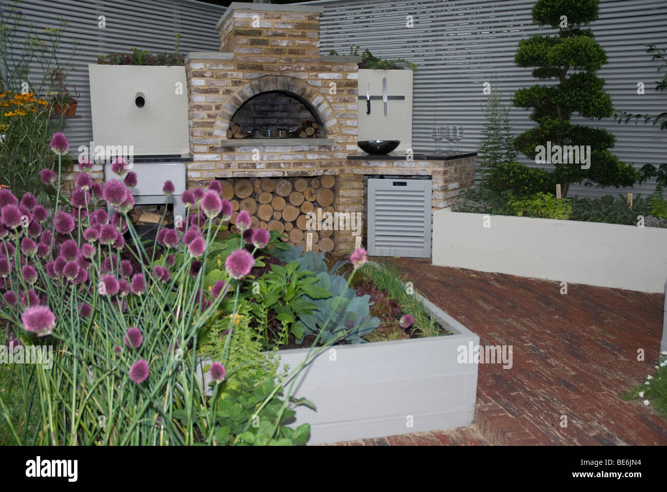 Los chefs Kitchen Garden en el Hampton Court Flower Show, Londres, Reino Unido Foto de stock