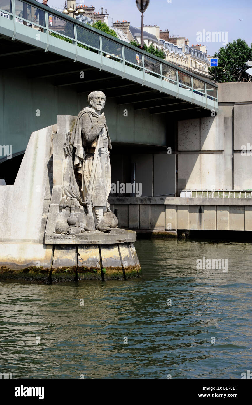 Zouave del Pont de l'Alma en el río Sena, París, Francia Foto de stock