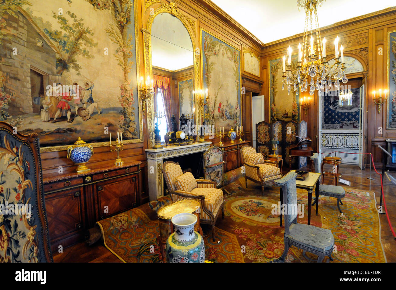 Interior del museo Nissim de Camondo, una bien conservada propiedad burguesa del siglo XIX en el centro de París, Francia. Foto de stock