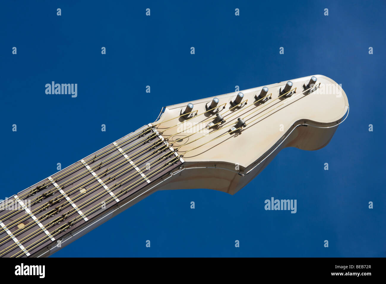 Guitarra eléctrica azul fotografías e imágenes de alta resolución - Página  7 - Alamy