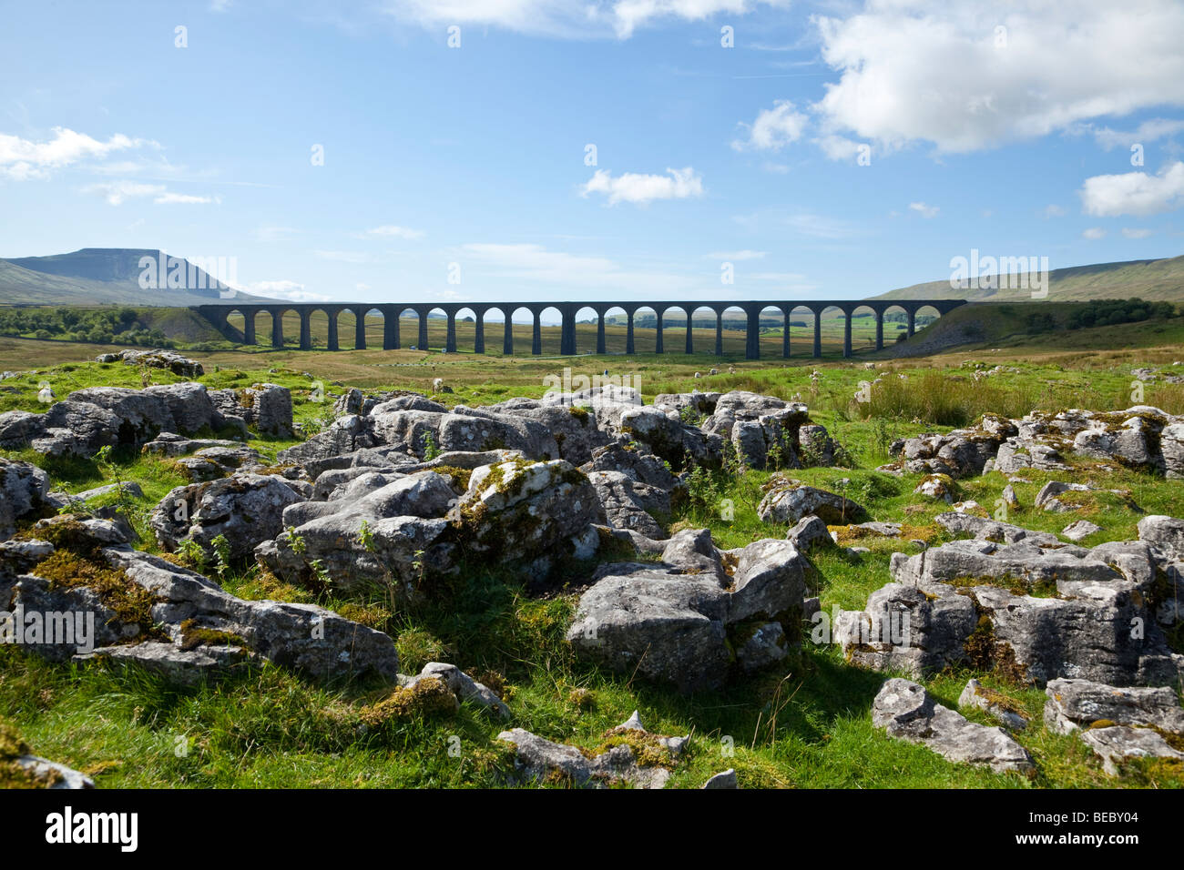 Ribblehead viaducto ferroviario, North Yorkshire, Inglaterra, Reino Unido. Foto de stock