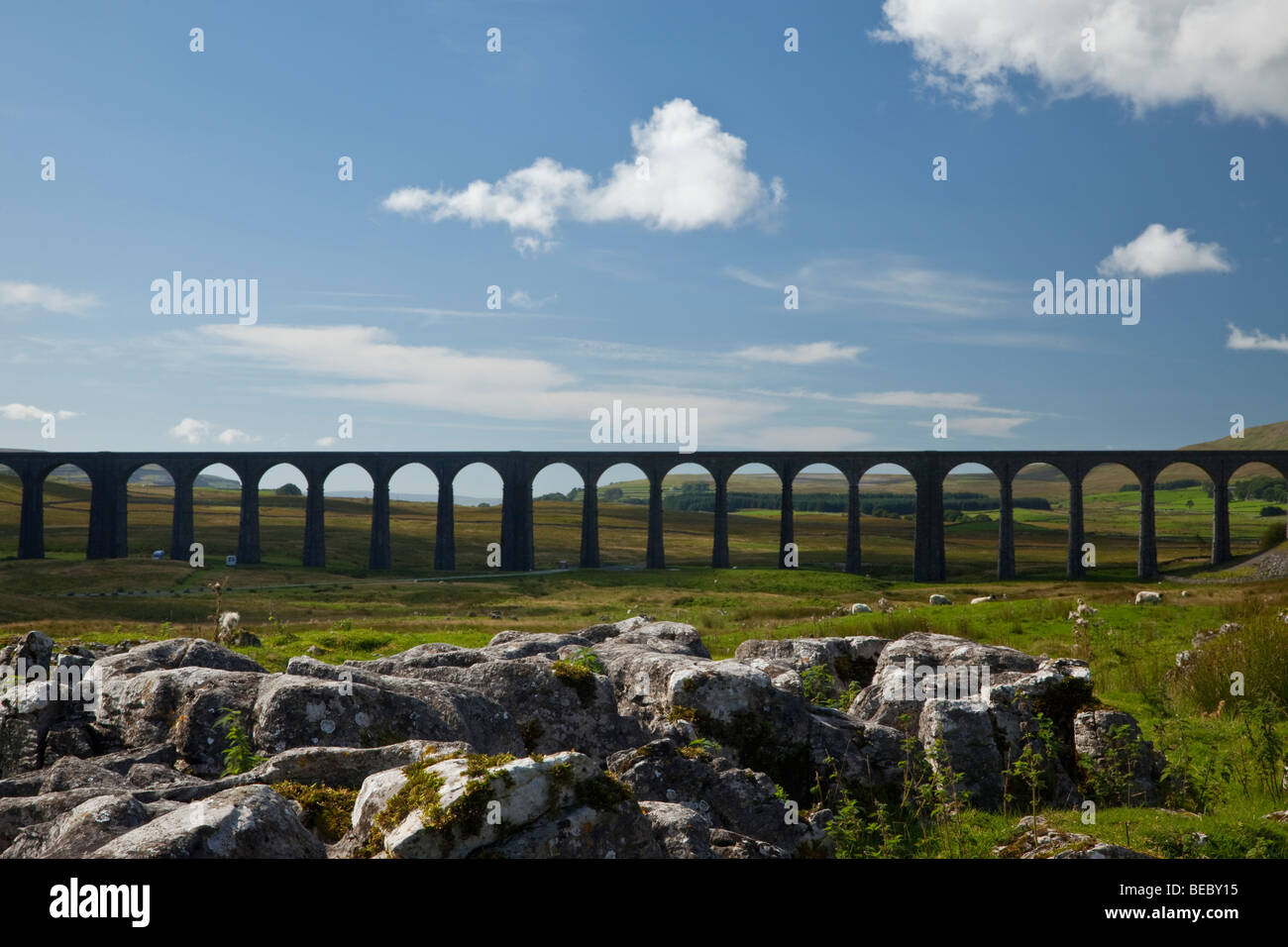 Ribblehead viaducto ferroviario, North Yorkshire, Inglaterra, Reino Unido. Foto de stock