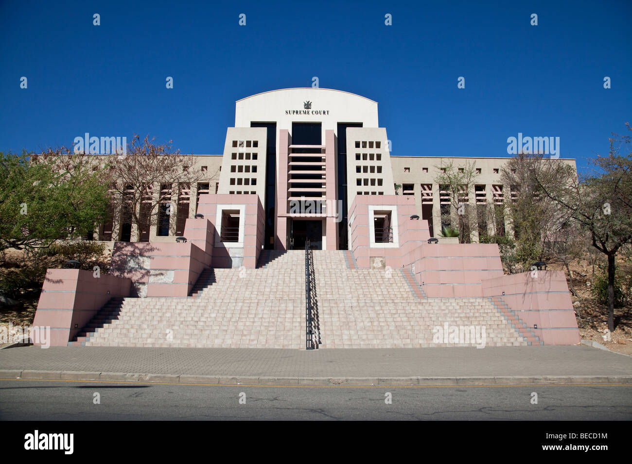 Edificio de la Corte Suprema, Windhoek, Namibia Foto de stock