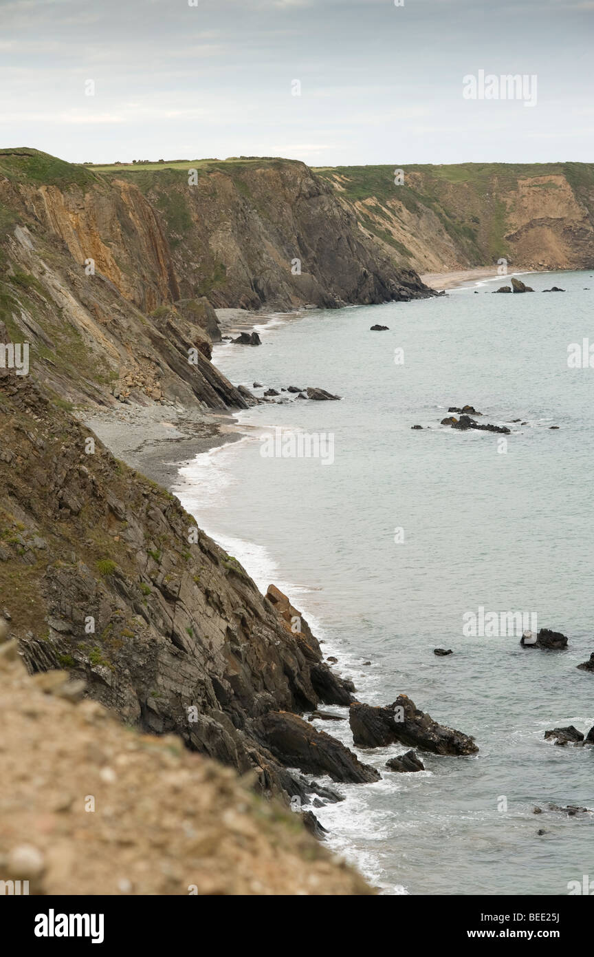 La línea de la costa de Pembrokeshire Foto de stock