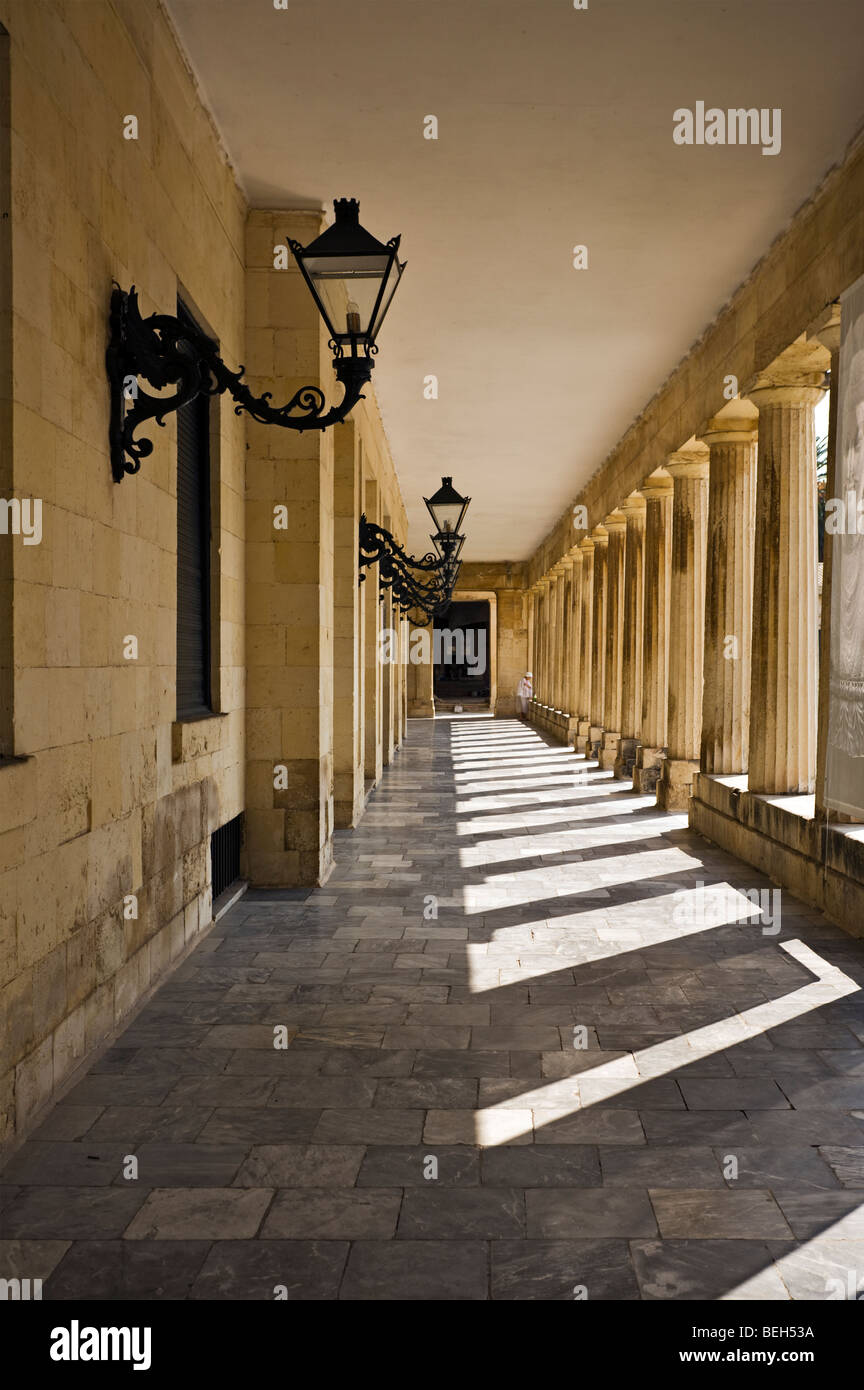 Arcade en el Palacio de San Miguel y San Jorge, "Palacio Viejo", ahora en parte Museo de Artes asiáticas Foto de stock