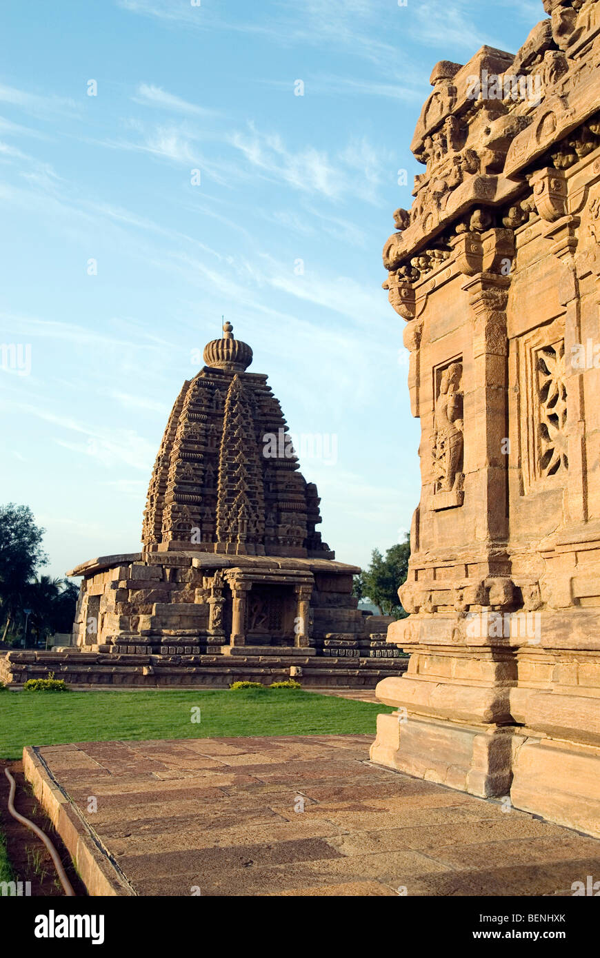 Y Galaganatha Sangameshvara templo construido alrededor del siglo 7º y 8º Pattadakal en la capital de la dinastía de Chalukya Foto de stock