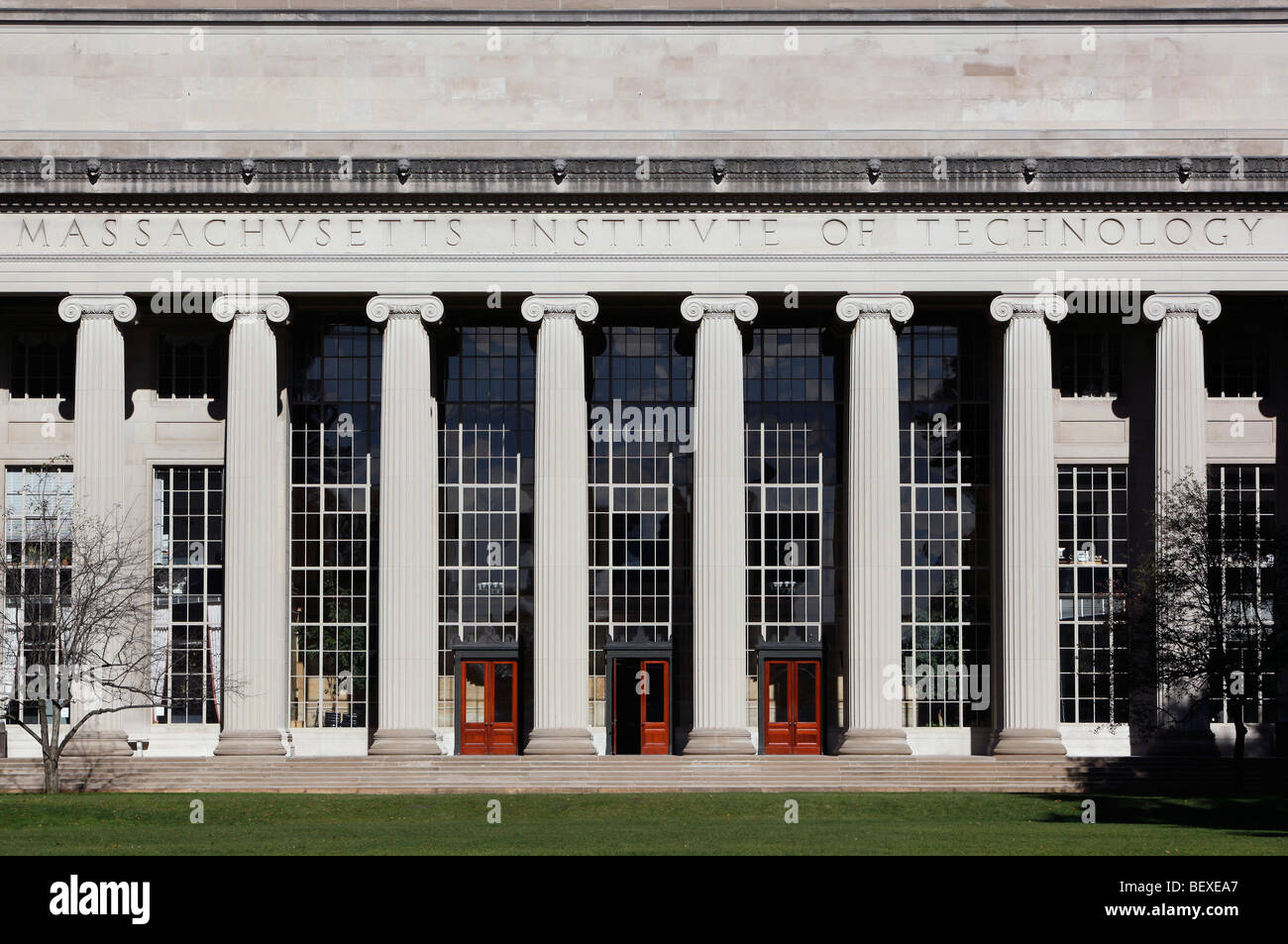 Maclaurin edificio en el campus del Instituto de Tecnología de Massachusetts Foto de stock