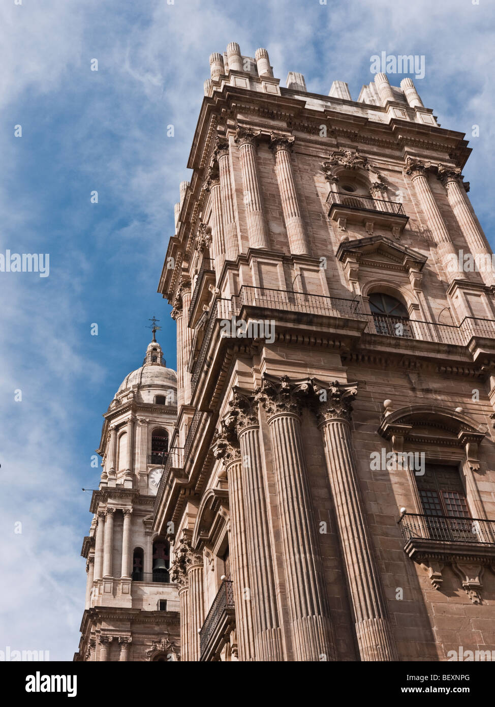 La Catedral de la Encarnación (Catedral de la Encarnación) , también conocido como 'La Manquita', con una torre inconclusa, Málaga, España Foto de stock