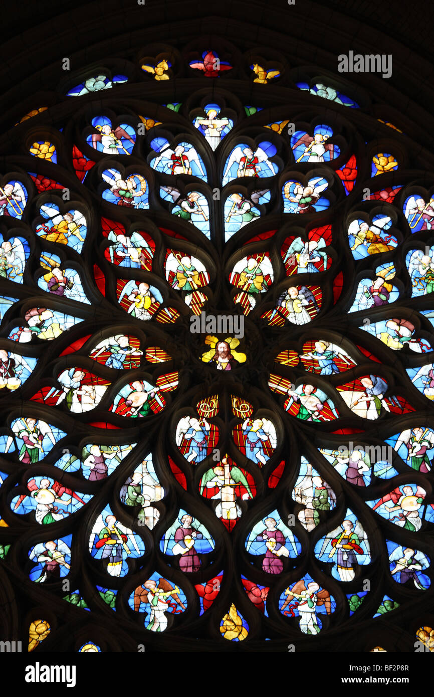 Francia Sens Catedral Vidriera Foto de stock