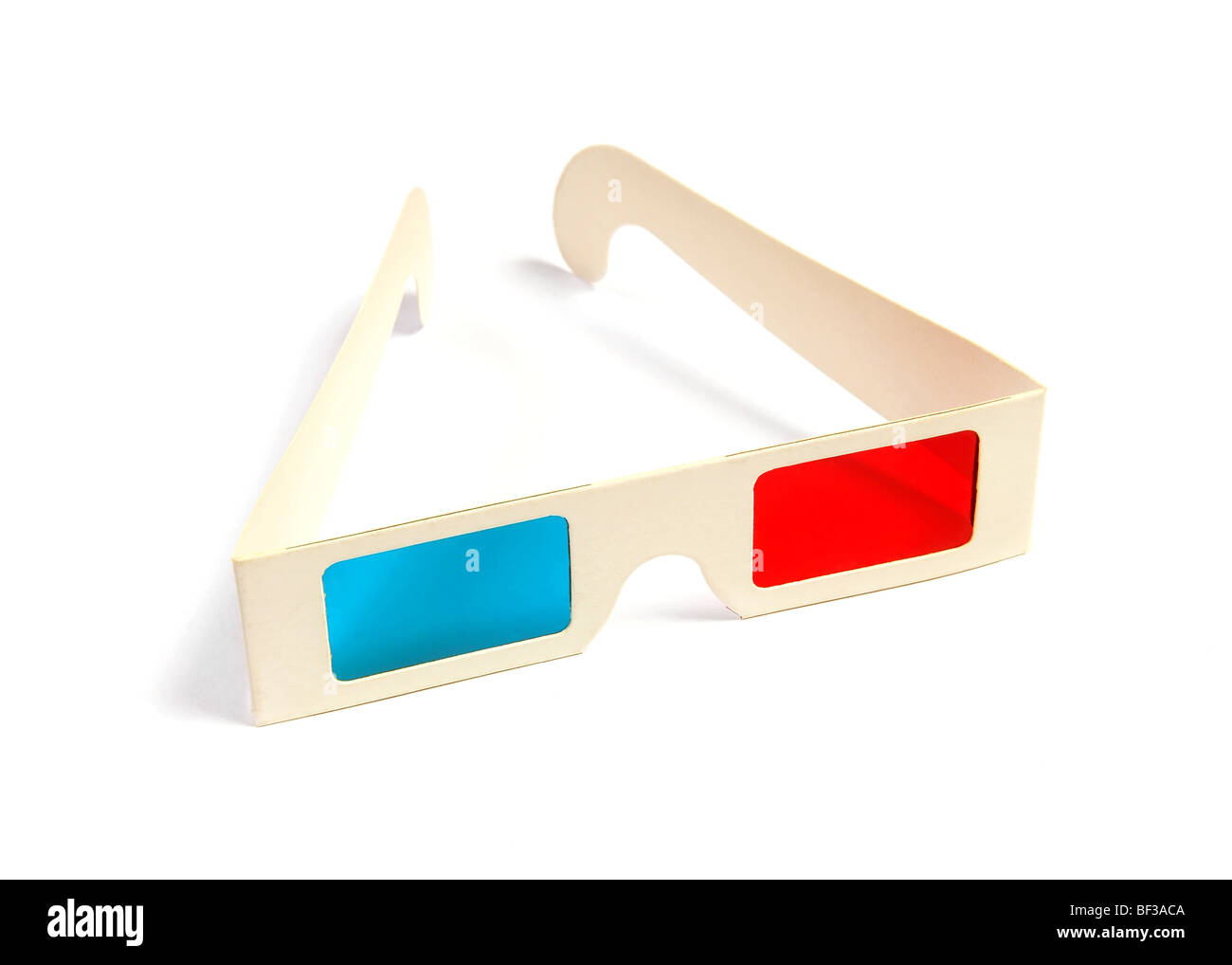Cine gafas estéreo con ojos azul y rojo aislado en blanco Foto de stock