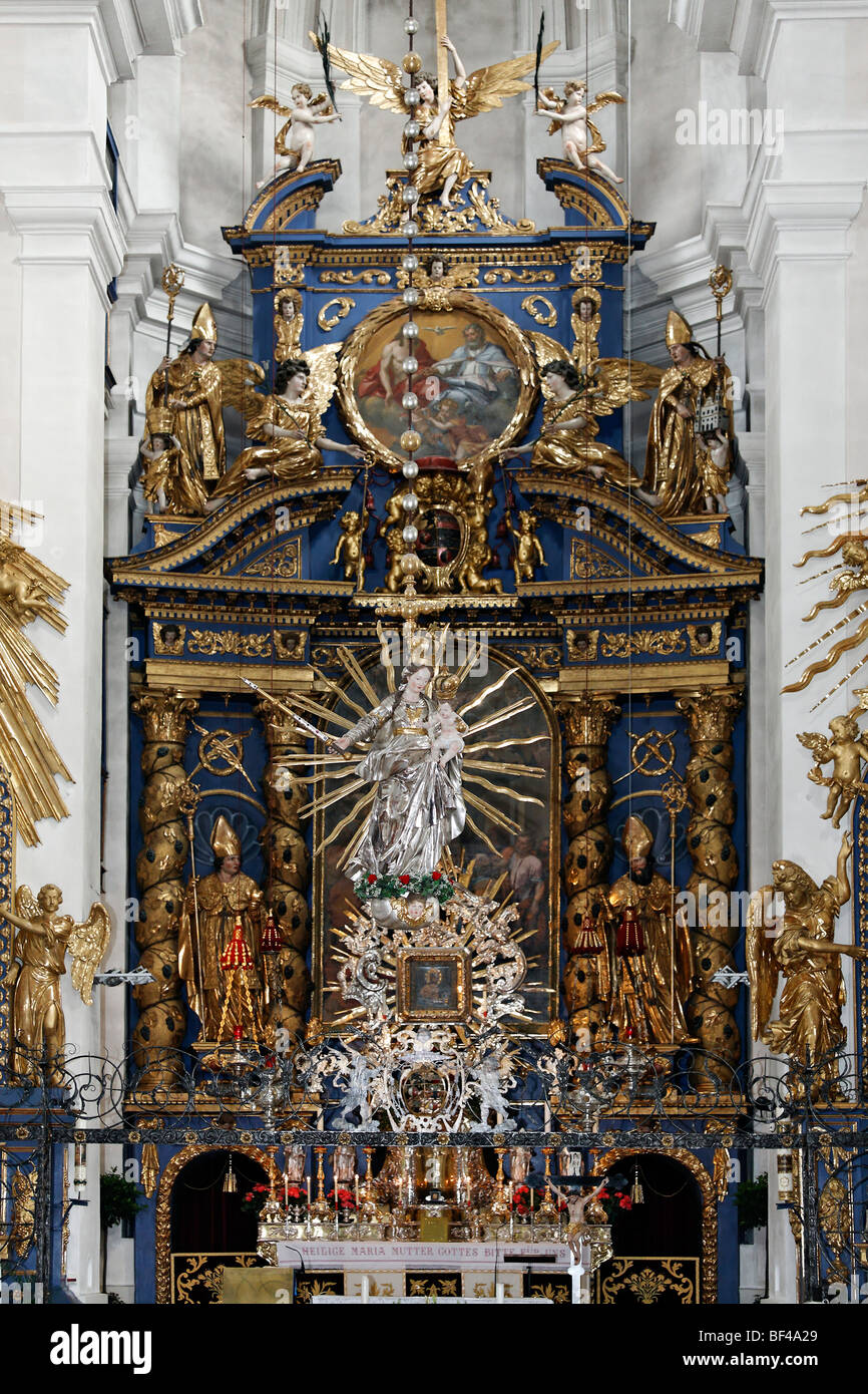 La iglesia de peregrinación y a la basílica de Maria Plain, altar mayor barroco, Salzburgo, Austria, Europa Foto de stock