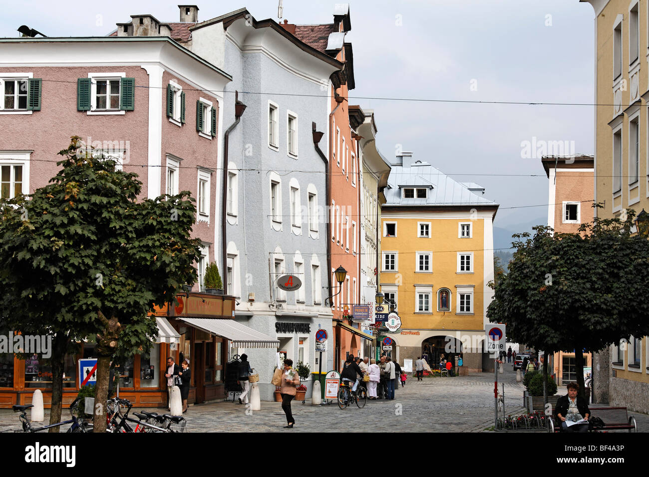 El histórico Old Town, Hallein, región de Salzburger Land de Salzburgo, Austria, Europa Foto de stock