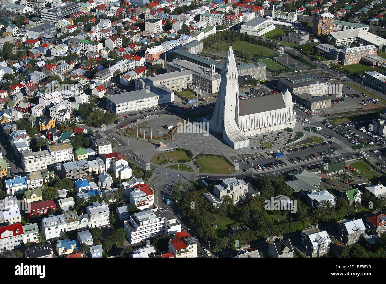 Antena Iglesia Hallgrimskirkja, Reykjavik, Iceland Foto de stock
