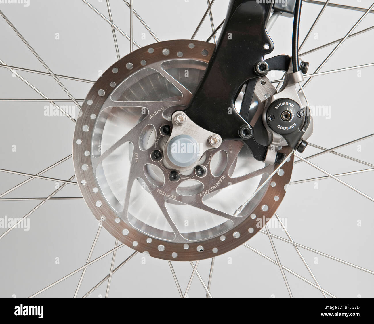 El de delantero (Shimano) en un sprint eZee bicicleta Fotografía de stock Alamy