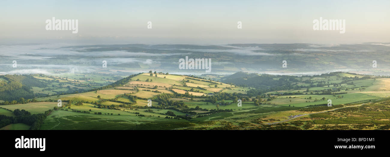 Vista panorámica del Valle de Wye de bluff de heno cerca de heno en Wye, Herefordshire, Reino Unido Foto de stock