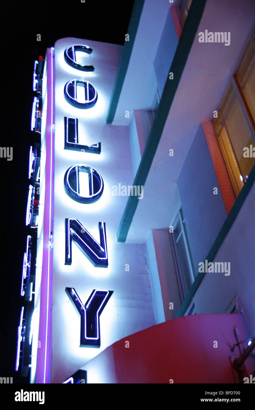 El Colony Hotel en Ocean Drive de Miami Beach, EE.UU. Foto de stock