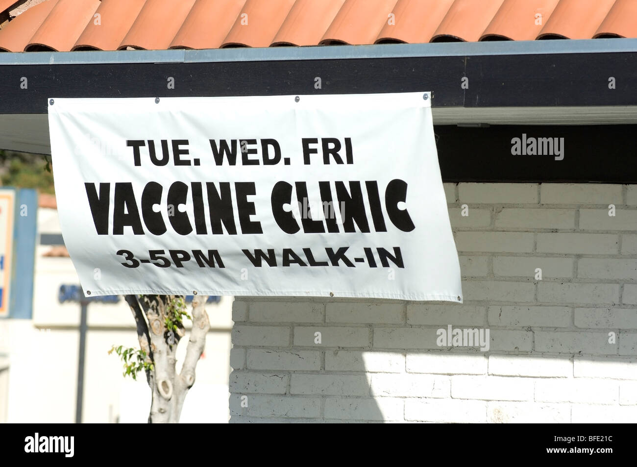 Vacunación inyecciones de vacuna de la gripe estacional, la gripe porcina, virus Foto de stock