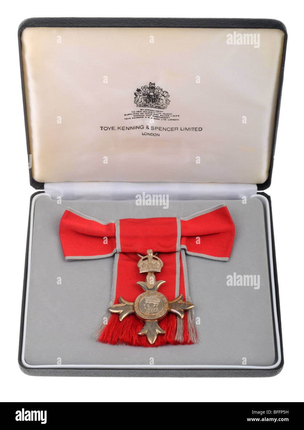 MBE "Miembro del Imperio Británico", la medalla MBE en "fondo blanco" en una caja de presentación Foto de stock