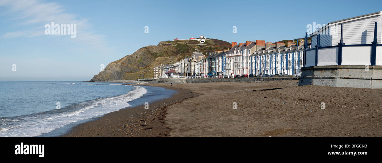 Vista panorámica de la playa norte en Aberystwyth, Gales, Reino Unido. Foto de stock