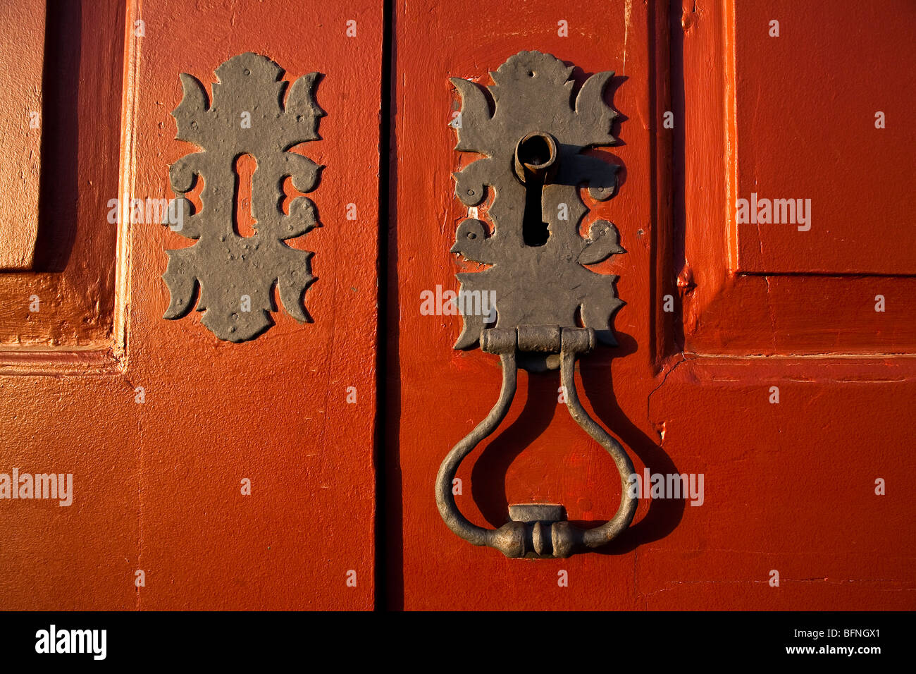 La cerradura de la puerta de antigüedades, Alcântara, Maranhão, Brasil. Foto de stock