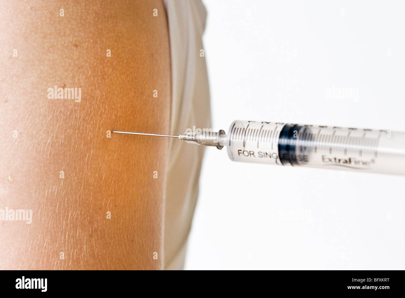 Inyección de la vacuna de la gripe Foto de stock