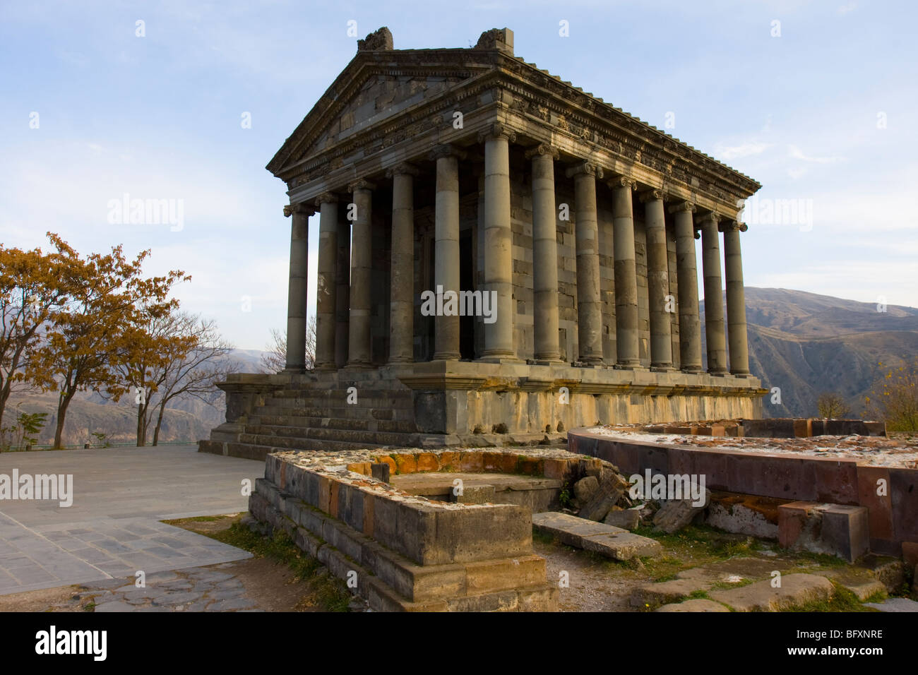 El templo de Garni, Armenia. Foto de stock
