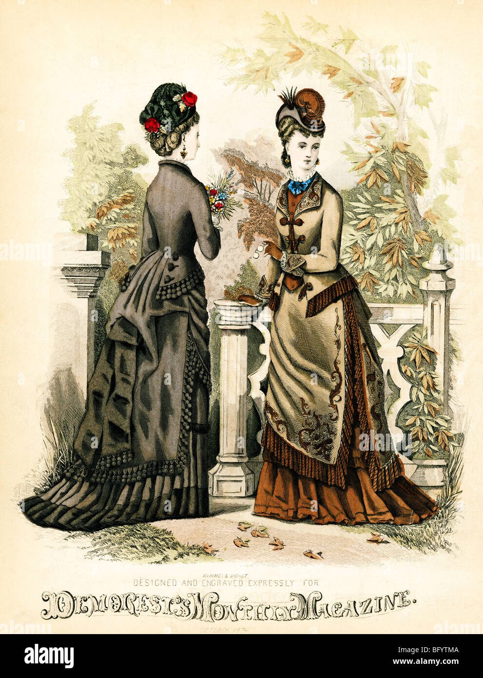 Demorests, octubre de 1874, el grabado de la revista mensual de señoras de moda americano famoso por patrones de costura Foto de stock