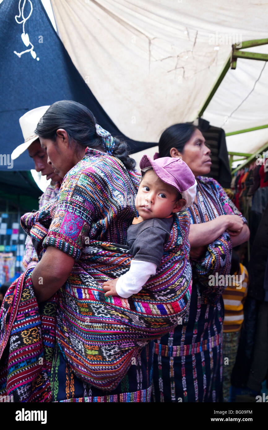 El mercado de los viernes en Sololá Guatemala Fotografía de stock - Alamy