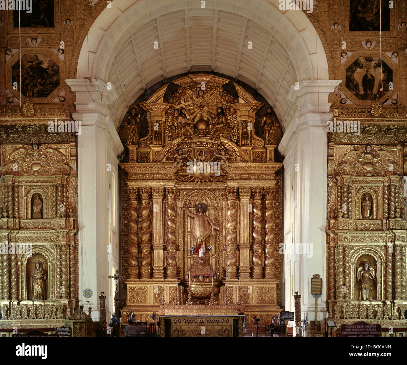 La basílica de Bom Jesús, la Vieja Goa, Sitio del Patrimonio Mundial de la UNESCO, Goa, India, Asia Foto de stock