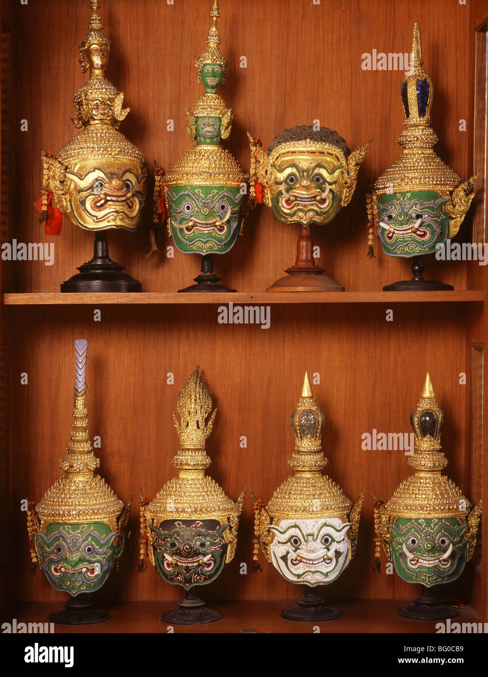 Las máscaras de teatro Khon, el repertorio de Khon es extraído de Ramakien (Ramayana) Foto de stock