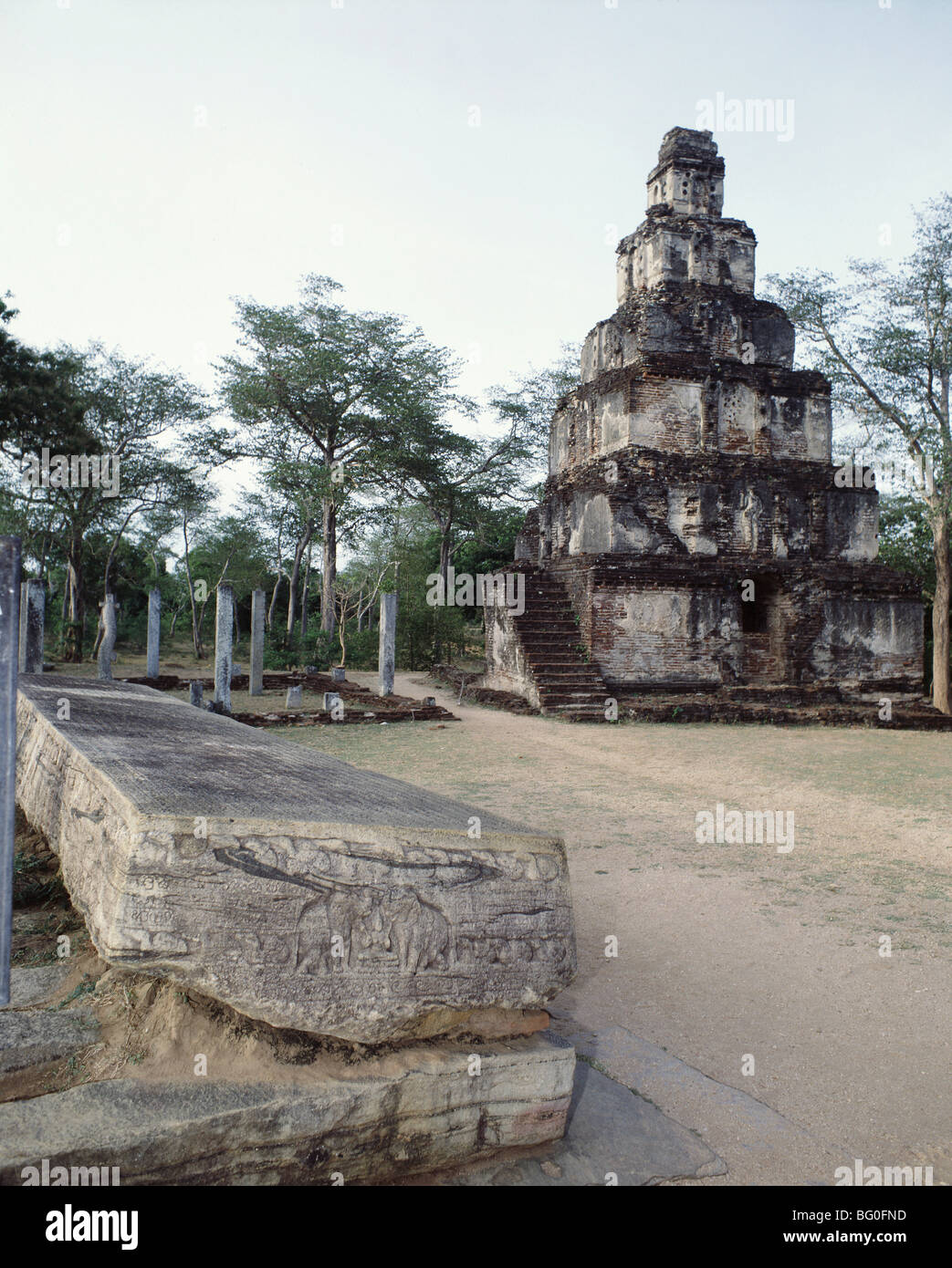 Sat Mahal Prasad, el palacio de siete pisos en Polonnaruwa, Sitio del Patrimonio Mundial de la UNESCO, Sri Lanka, Asia Foto de stock