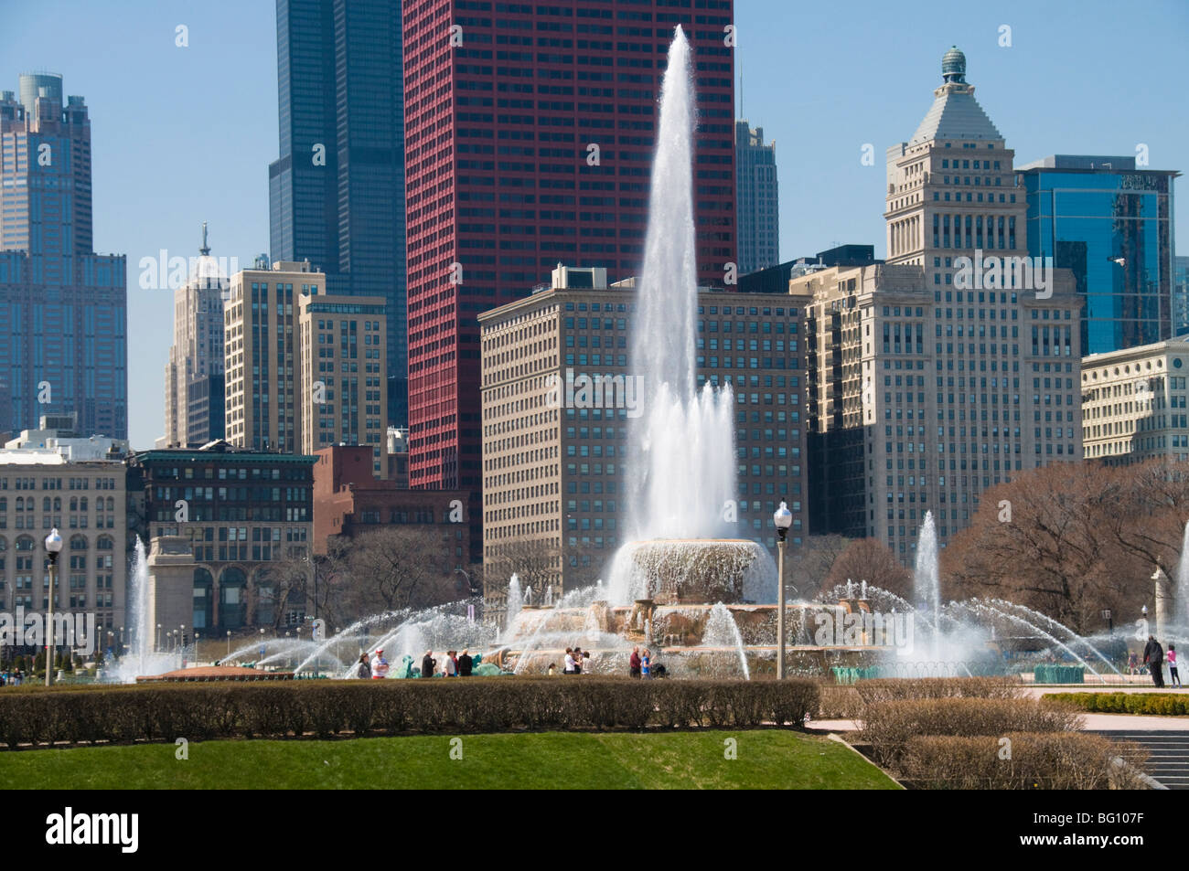 Buckingham Fountain en el Grant Park, Chicago, Illinois, Estados Unidos de América, América del Norte Foto de stock