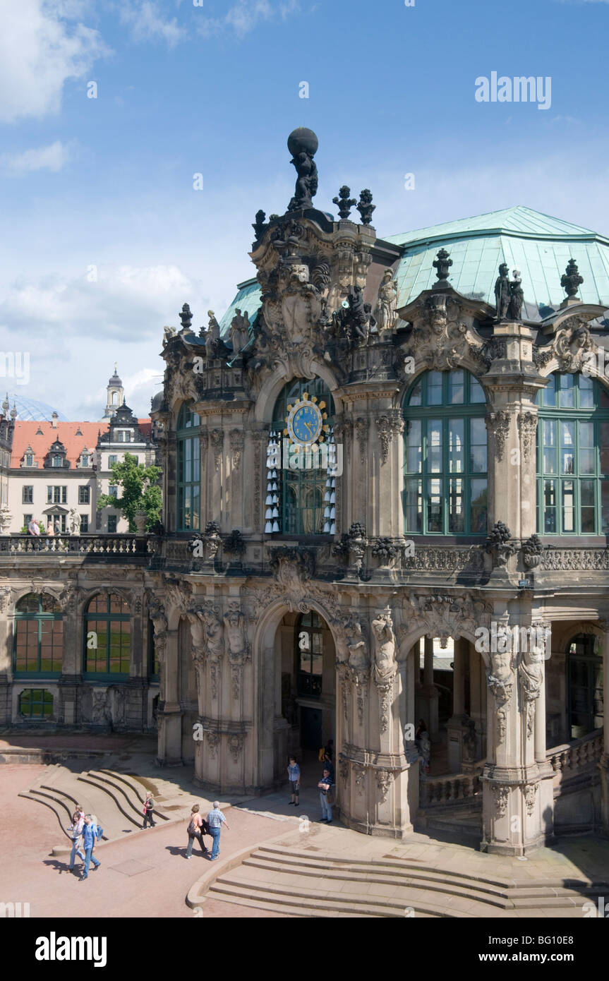 Glockenspiel Pavilion, el Palacio Zwinger, Dresde, Sajonia, Alemania, Europa Foto de stock