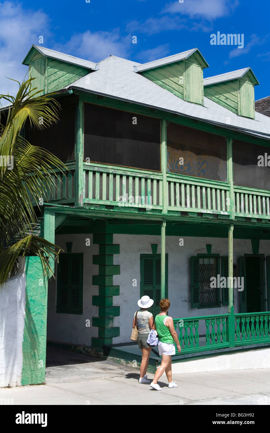 Casa en George Street, Nassau, en la isla de Nueva Providencia, Bahamas, Antillas, América Central Foto de stock