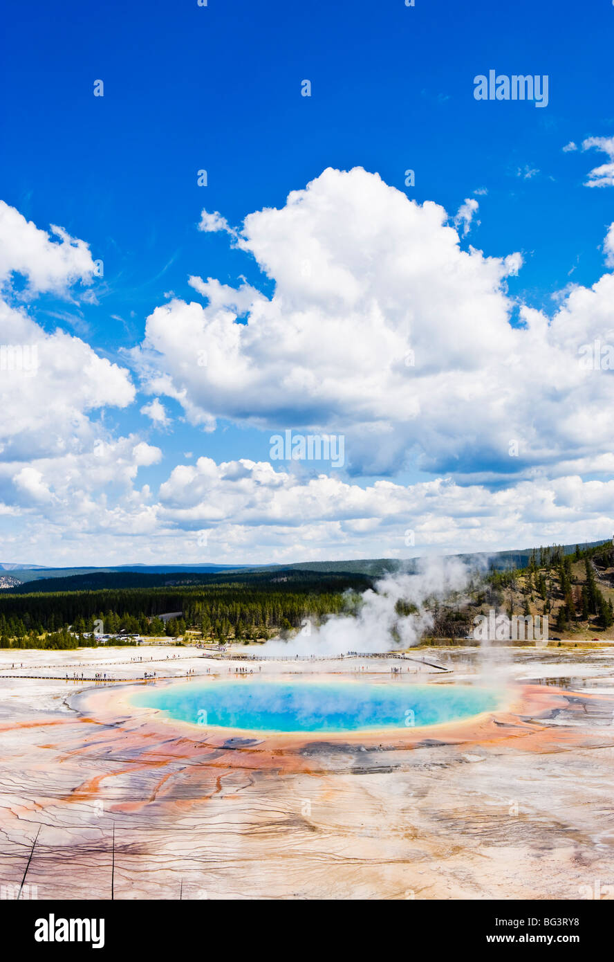 Grand Prismatic Spring, en el Parque Nacional Yellowstone, Wyoming, Estados Unidos. Foto de stock