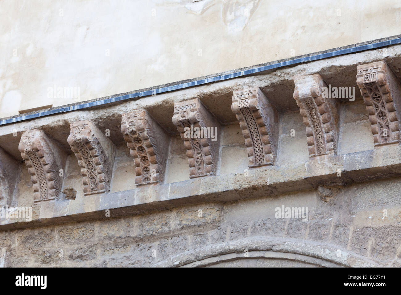 Los soportes en la qibla de la fachada de la sala de oración, la Gran Mezquita de Córdoba, Andalucía, España Foto de stock