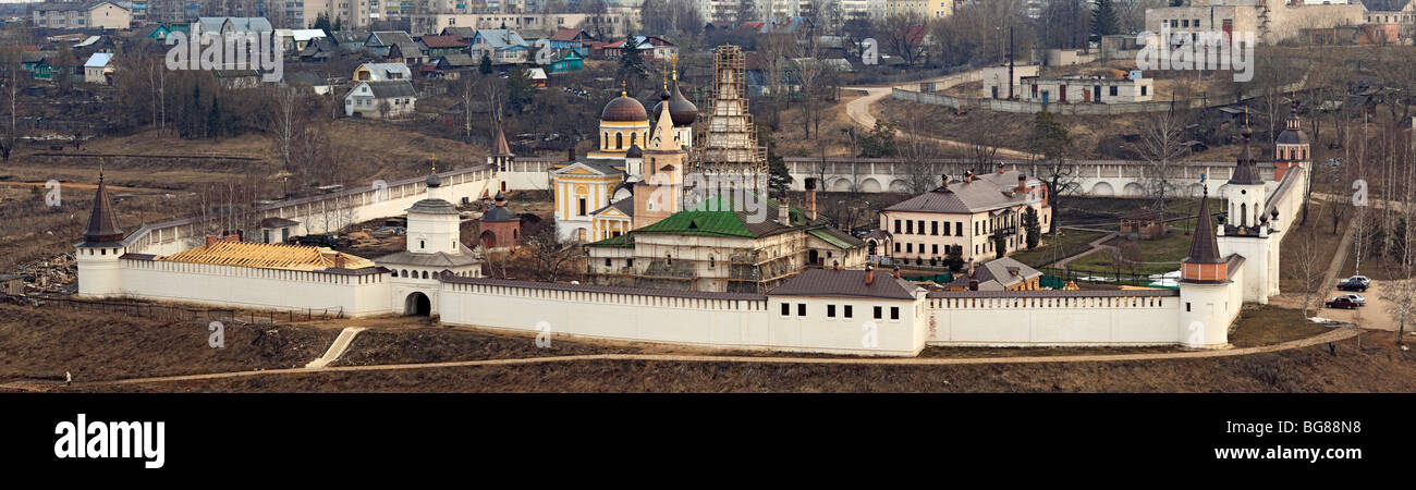 El Monasterio de la Asunción, Staritsa, Óblast de Tver, Rusia Foto de stock