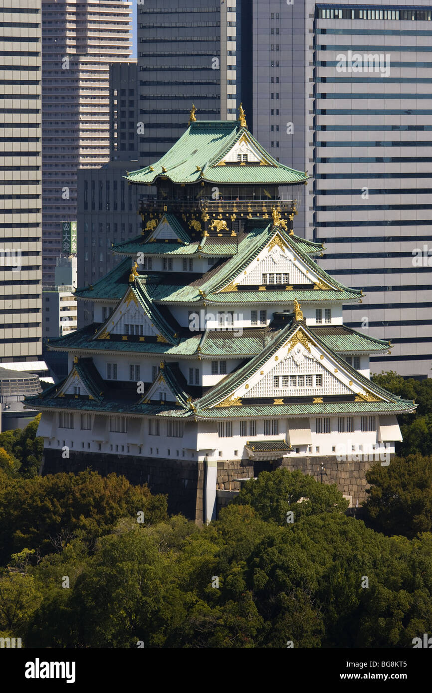 El Japón. OSAKA. Vista del castillo. Foto de stock