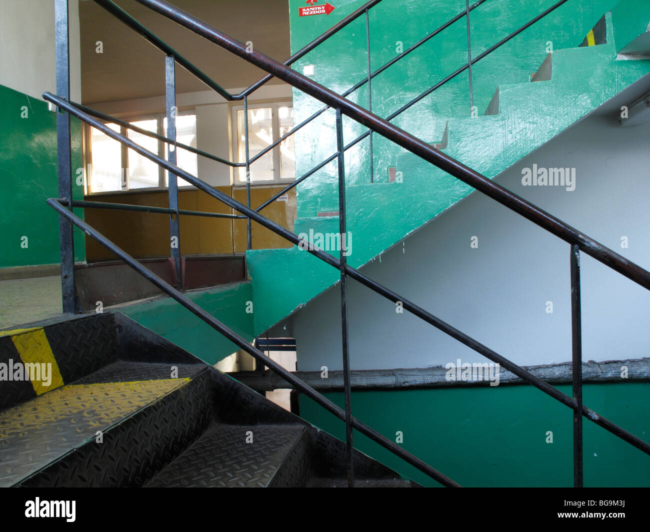 Fábrica de escaleras de hierro acero metal industria pasos Fotografía de  stock - Alamy