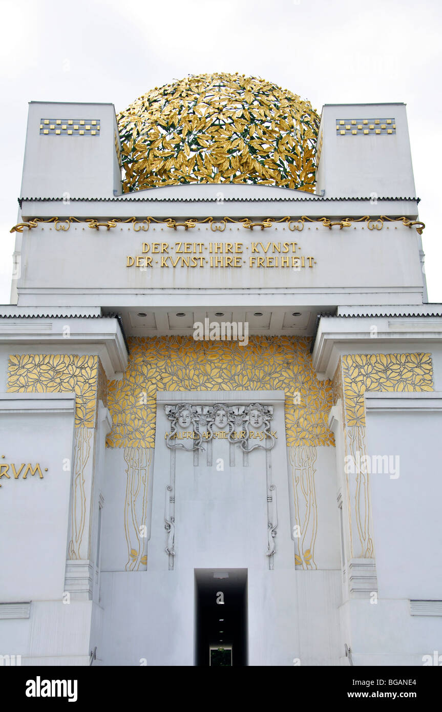El edificio de la Secesión situado en Viena, Austria construido en 1897 por Joseph Maria