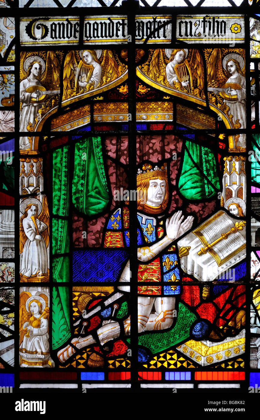Vitral en la Catedral de Worcester, Worcester, Worcestershire, Inglaterra, Reino Unido (editorial). Foto de stock
