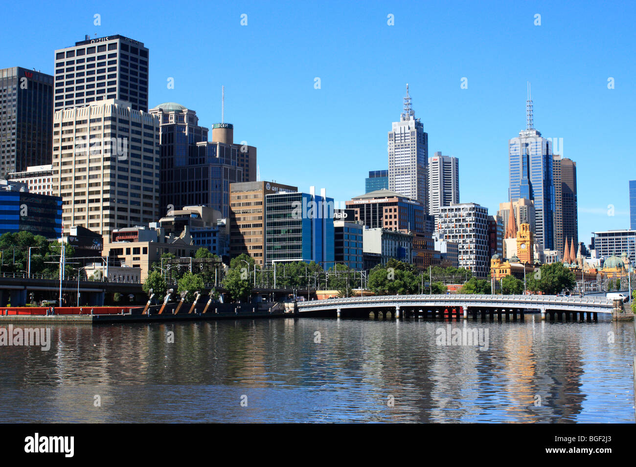 Melbourne Skyline Río Yarra, Victoria, Australia Foto de stock