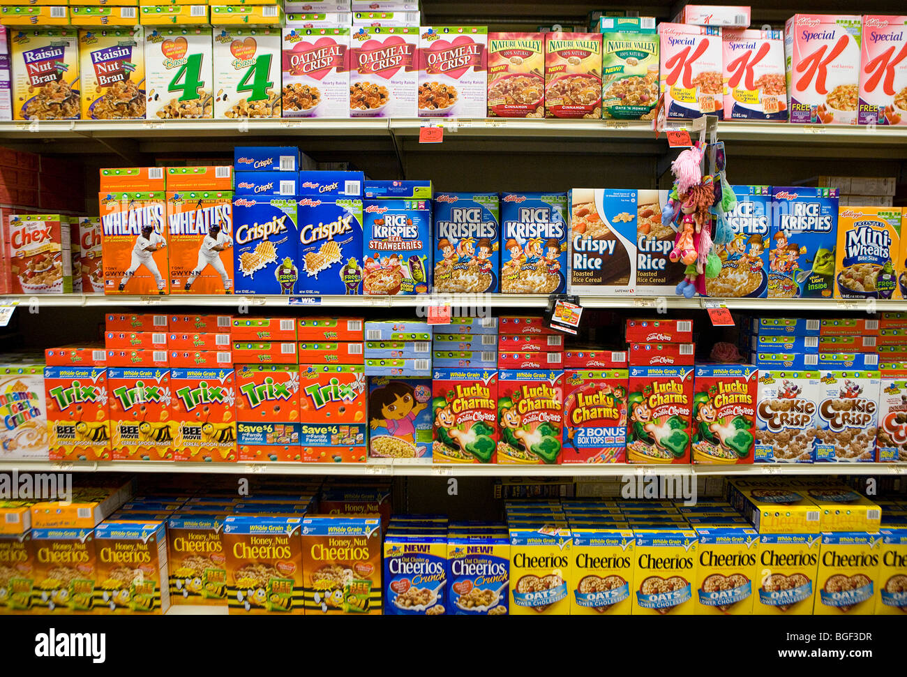 Cereal Display Fotos e Imágenes de stock Alamy