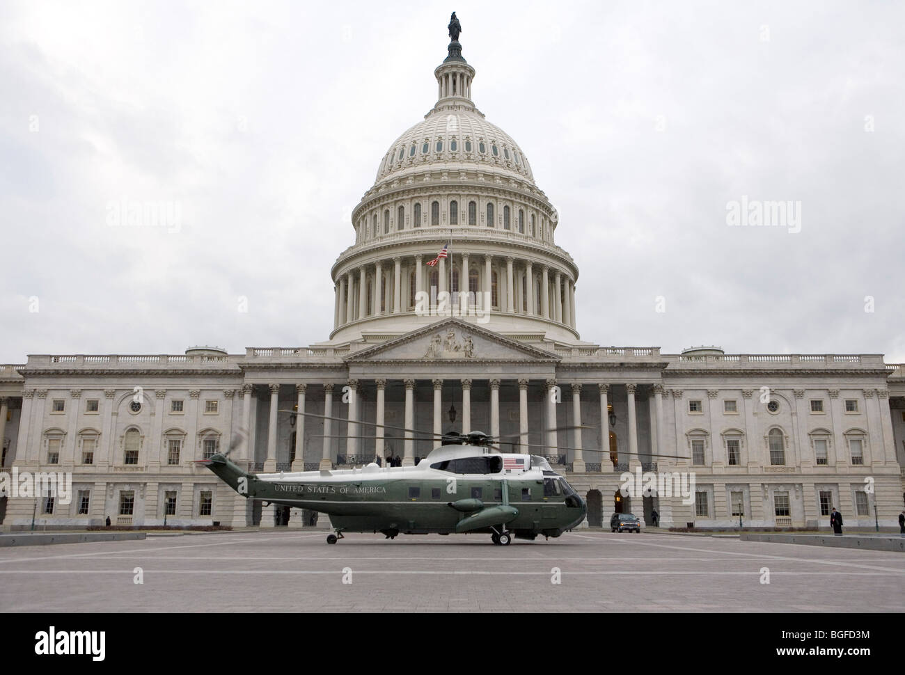 9 de enero de 2009 – Washington, D.C. – Construcción del escenario para la inauguración del presidente electo Barack Obama en Capitol Hill. Foto de stock