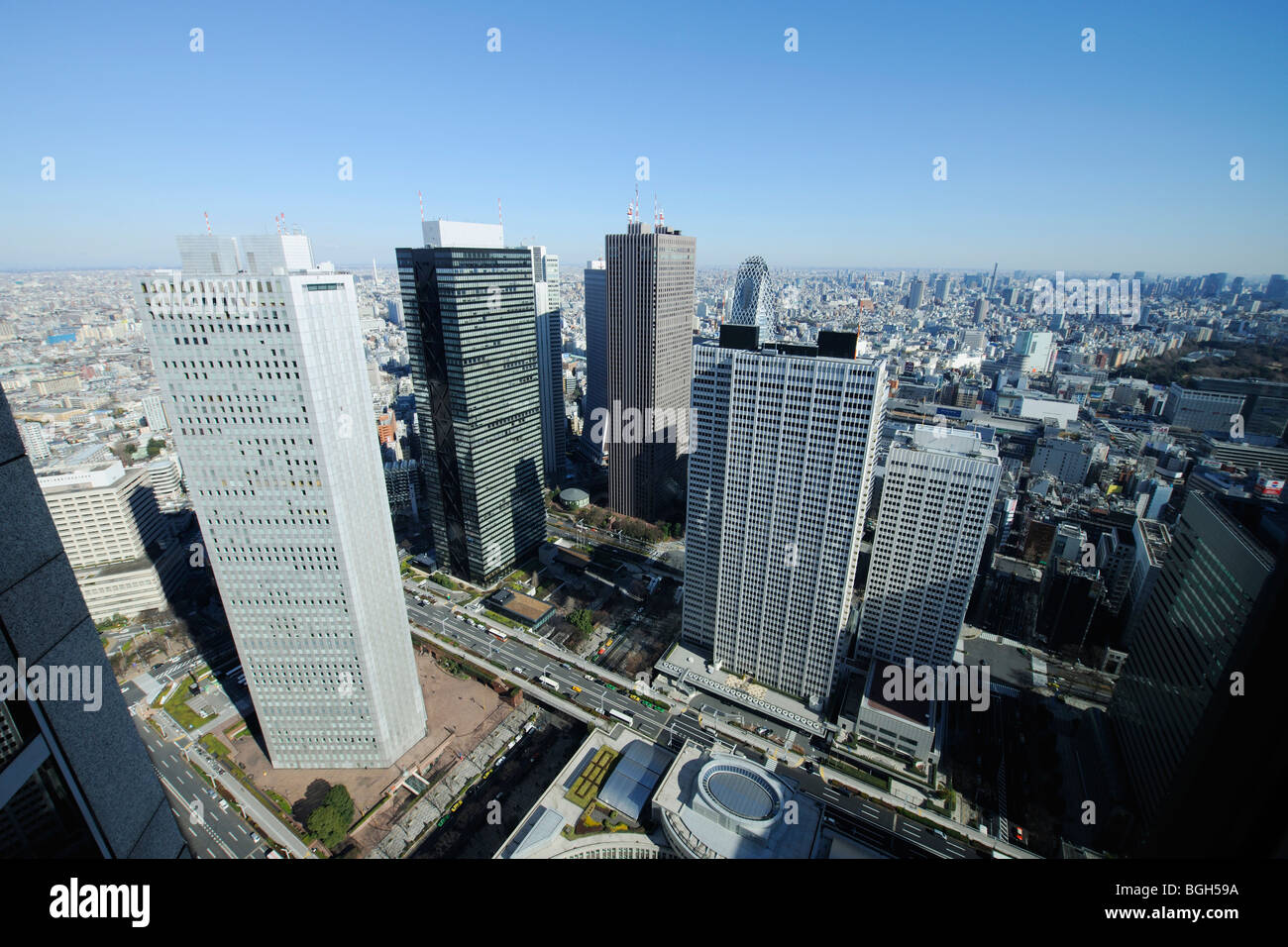Vista de East Tokio desde las oficinas del gobierno metropolitano de Tokyo sala de observación, Shinjuku-ku, Tokio, Japón Foto de stock