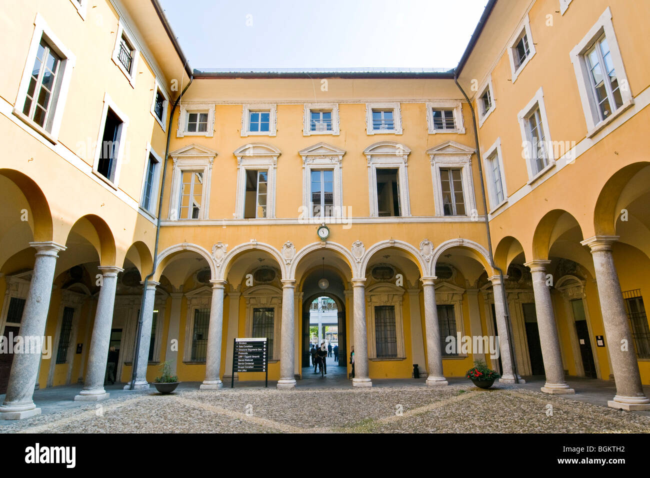 Ayuntamiento, Cernezzi palace, Como, Italia Foto de stock