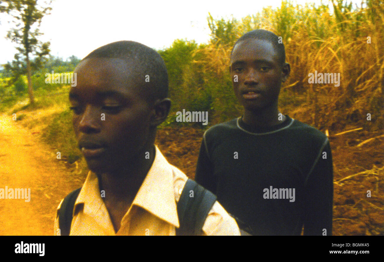 Munyurangabo Año : 2007 Director : Lee Isaac Chung Josef Rutagengwa, Eric Ndorunkundiye Foto de stock