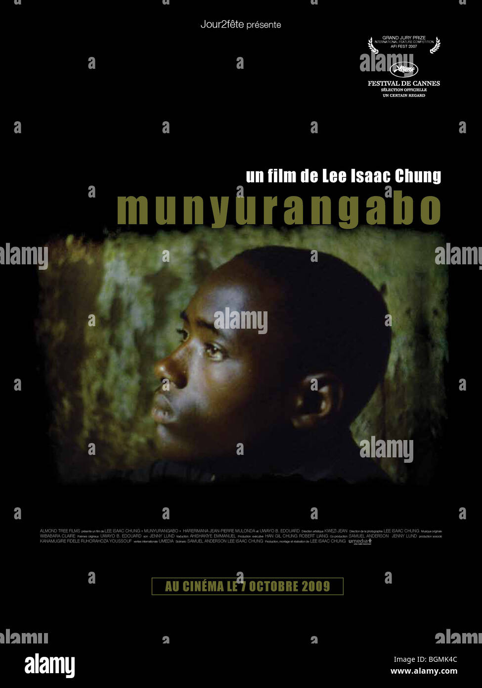 Munyurangabo Año : 2007 Director : Lee Isaac Chung Josef Rutagengwa póster de película (Fr) Foto de stock