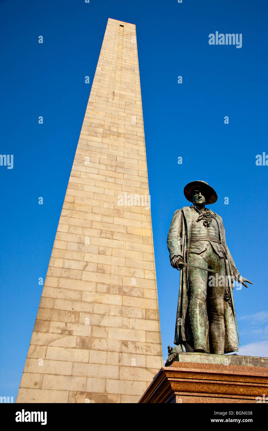 Estatua del coronel William Prescott debajo del Bunker Hill Memorial, Boston, Massachusetts, EE.UU Foto de stock
