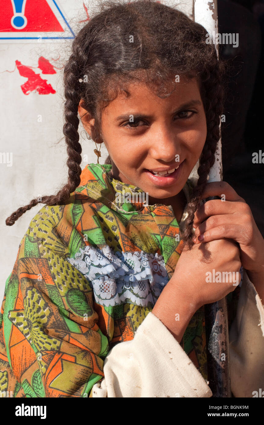 Joven chica egipcio con trenzas Foto de stock